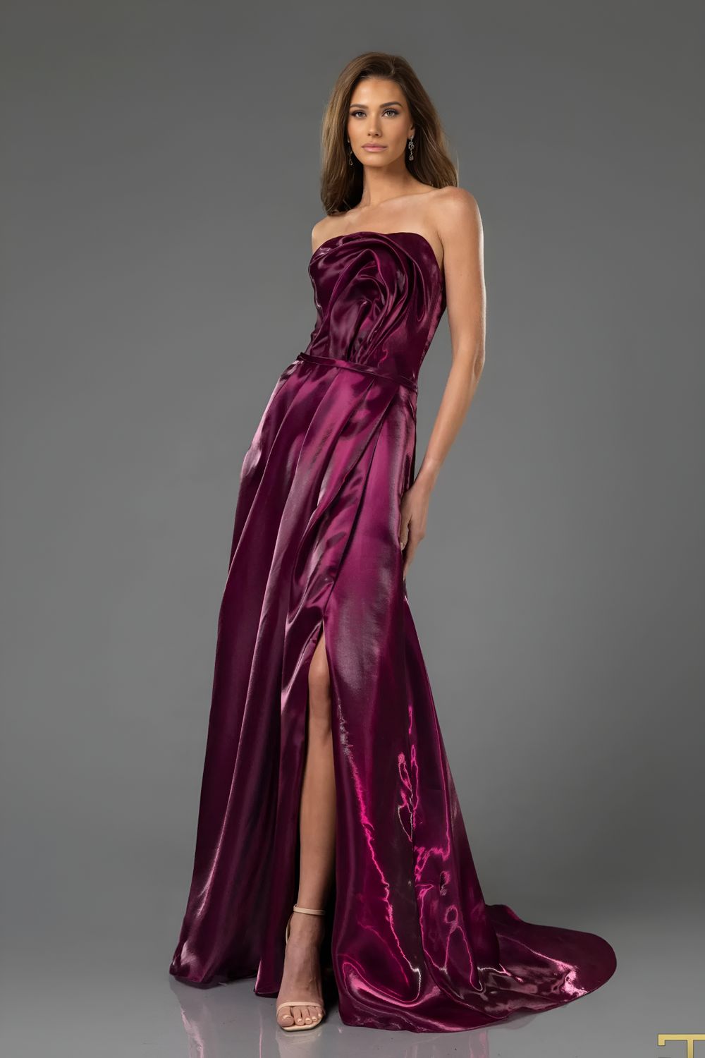 Вечернее платье 251М4637