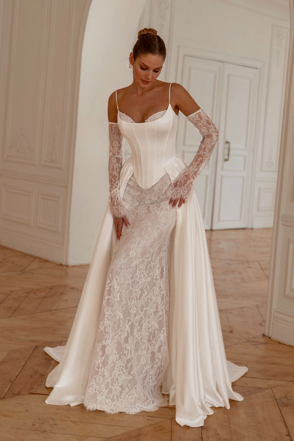 Свадебное платье Камилота со шлейфом